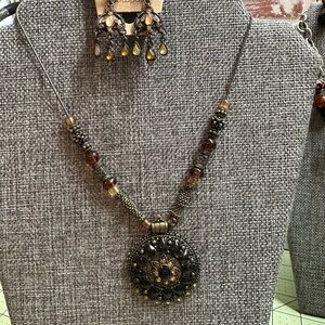 2 Elegant Chandelier Earrings necklace with antique gold rope chain,multicolored